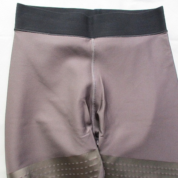 ULTRACOR - Perforated Leggings - XS - Picture 3 of 8